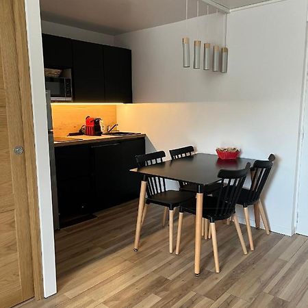 Appartement De La Fontaine A La Tour Du Pin Hyper Centre Parking Prive Kültér fotó